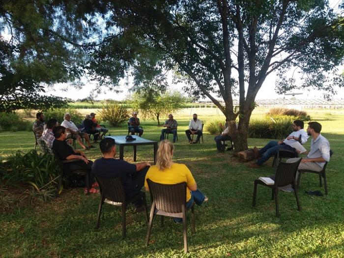 Reunión con productores en Artigas