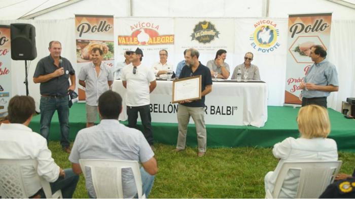 MGAP recibió reconocimiento por parte de los Façoneros de Pollos Unidos Reunión de Façoneros unidos de pollos