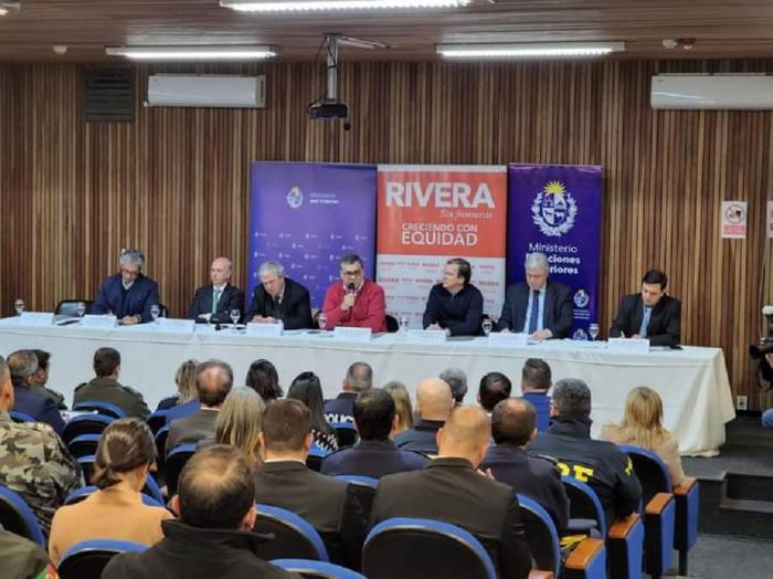 Encuentro binacional Uruguay - Brasil sobre seguridad pública