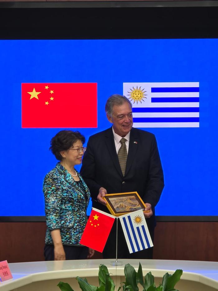 Misión a China