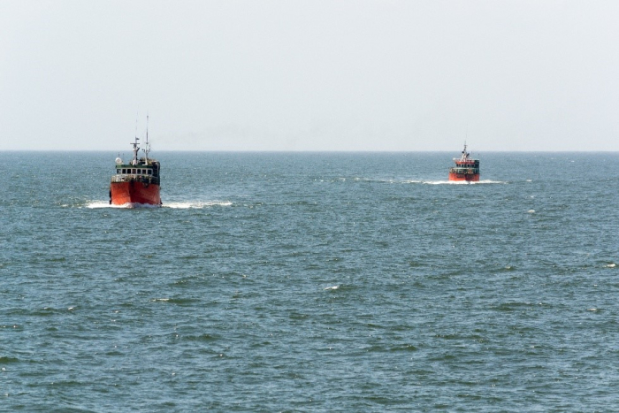 Barcos en altamar