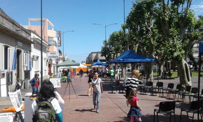Mesa de Desarrollo Rural de Lavalleja realiza una Expo por los derechos de la Mujer imagen feria en Minas Lavalleja