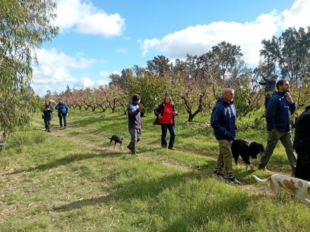 Mujeres rurales de Canelones continua la capacitación en producción de plantas nativas con apoyo de
