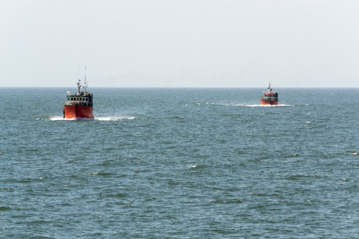 Barcos en altamar