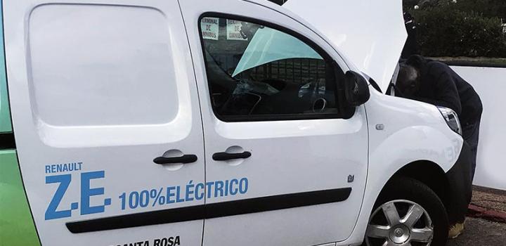 Decreto reduce tasa global arancelaria para vehículos eléctricos utilitarios a 0 por ciento