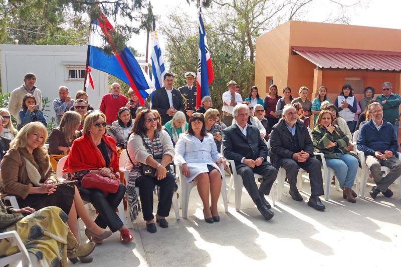 Autoridades y vecinos concurrieron a la reapertura de la escuela rural N° 58 en Bañados de Medina