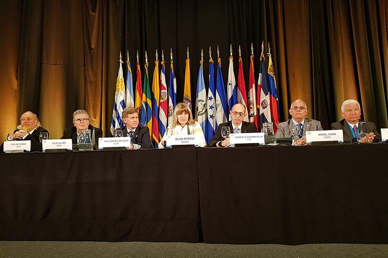 Apertura Symposium CIER Redes y Ciudades Inteligentes Apertura Symposium CIER Redes y Ciudades Inteligentes