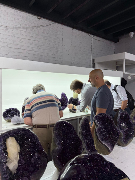 Director Néstor Campal del MIEM en visita en yacimientos en Artigas