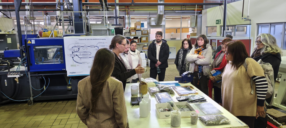 Visita de la Comisión de Ambiente de la Cámara de Representantes en instalaciones del LATU