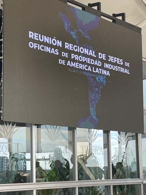 Pantalla con texto de bienvenida