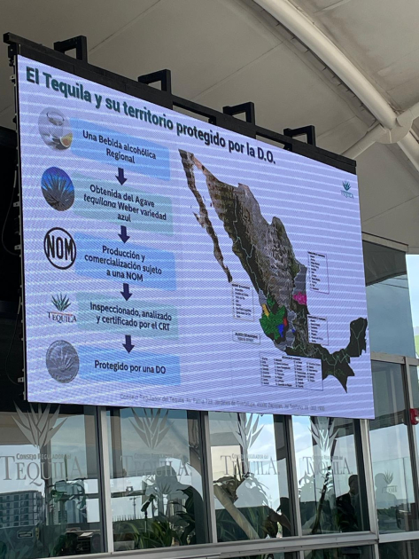 Pantalla con información sobre el tequila