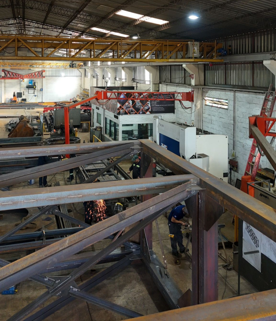 Vista interior de la planta de Montajes Núñez