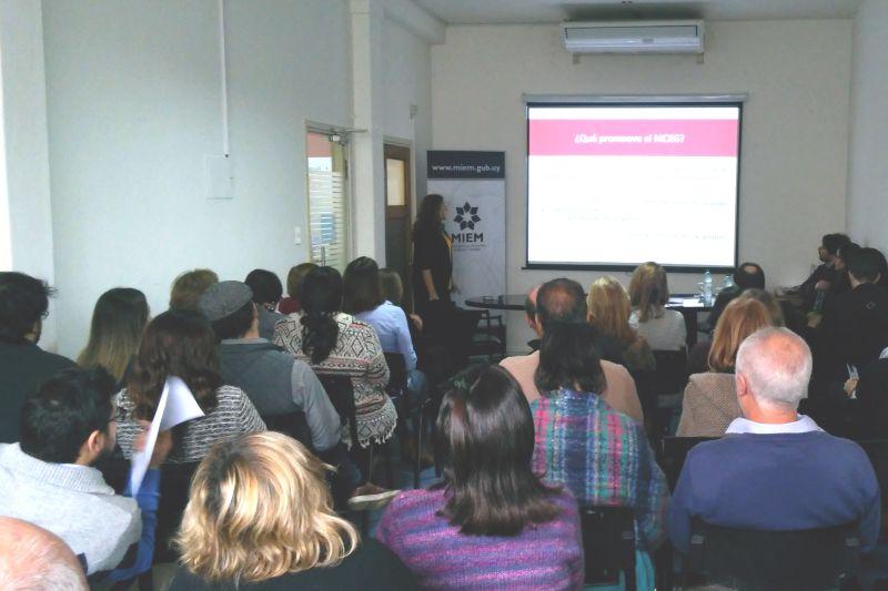 Presentación del Modelo de Calidad con Equidad de Género en edificio de Rincón