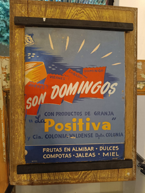 Cartel original de la empresa, exhibido en el espacio museográfico de Casona La Positiva
