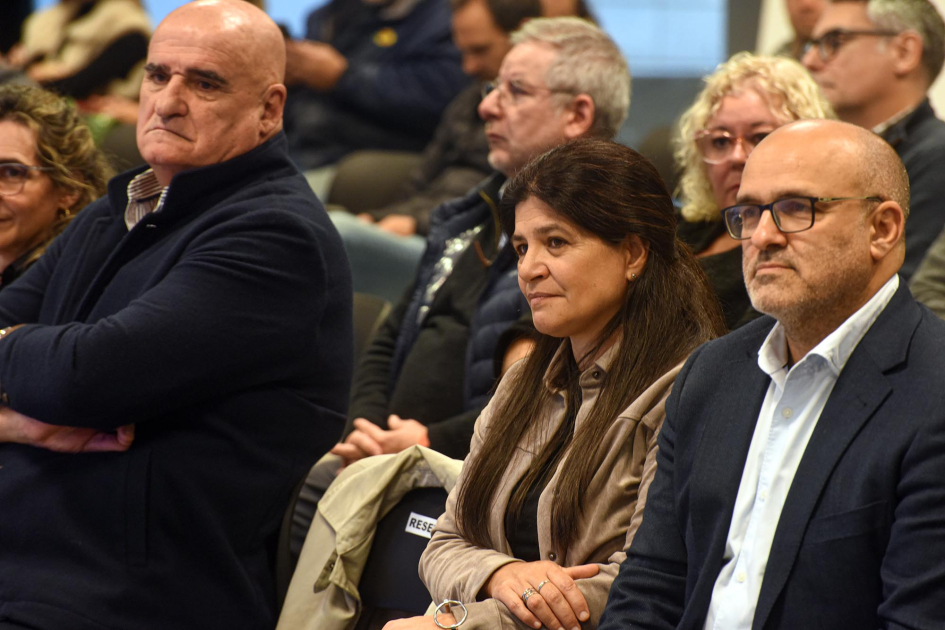 Spinelli, Albaladejo y Bentancor, de UTE, en primera fila del público