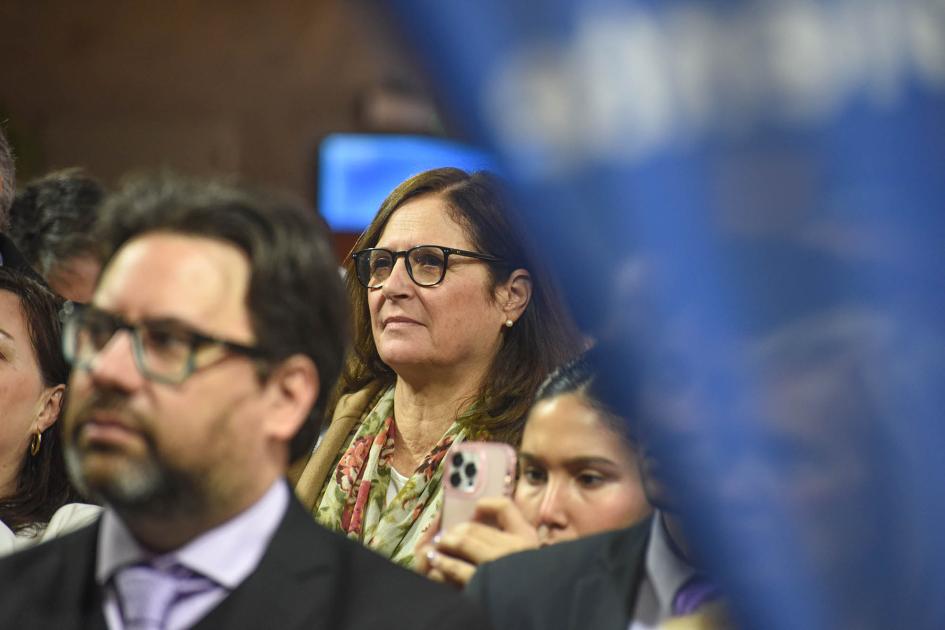 La ministra Elisa Facio participó de la apertura del evento Ministra Facio, entre el público