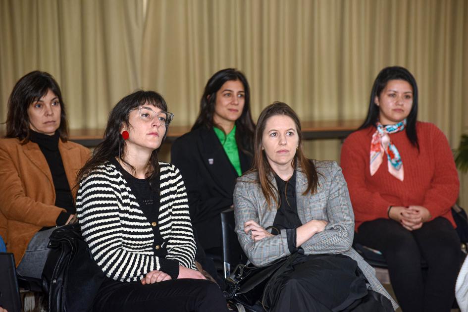 Emprendedoras Emprendedoras, sentadas