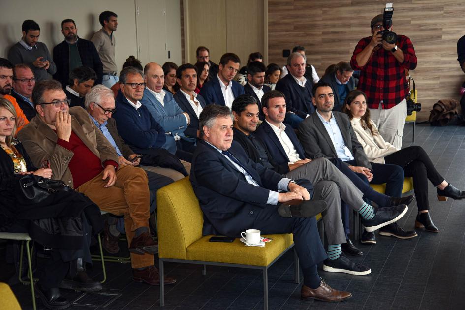 Público Público; en primera fila, Paganini