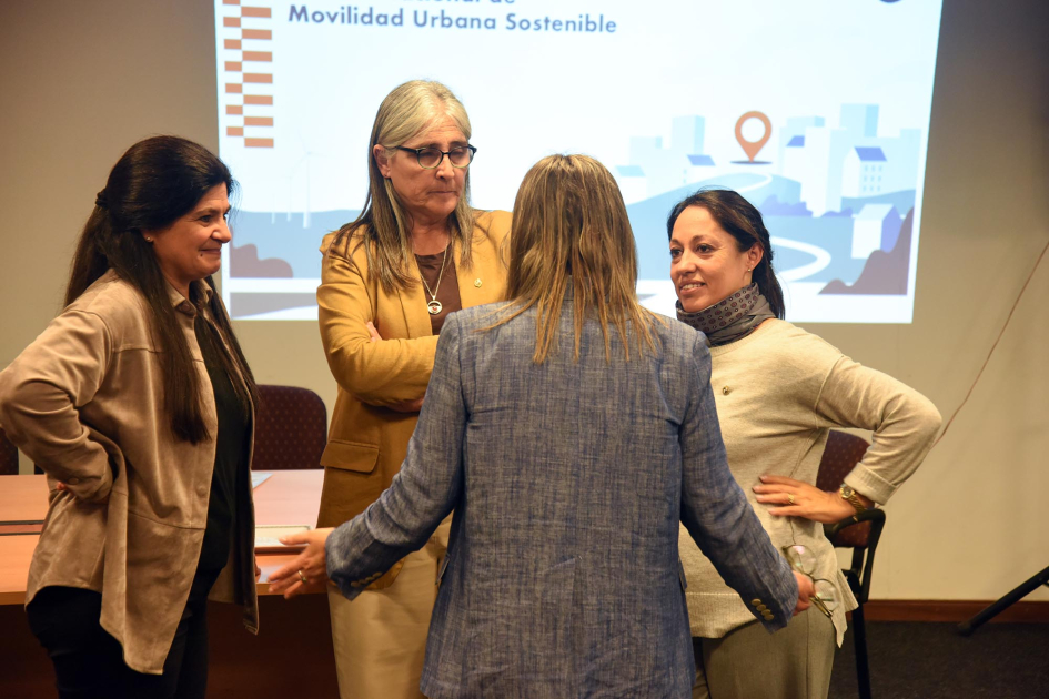 Arianna Spinelli, Lucía Etcheverry, Fernanda Cardona y Tamara Paseyro