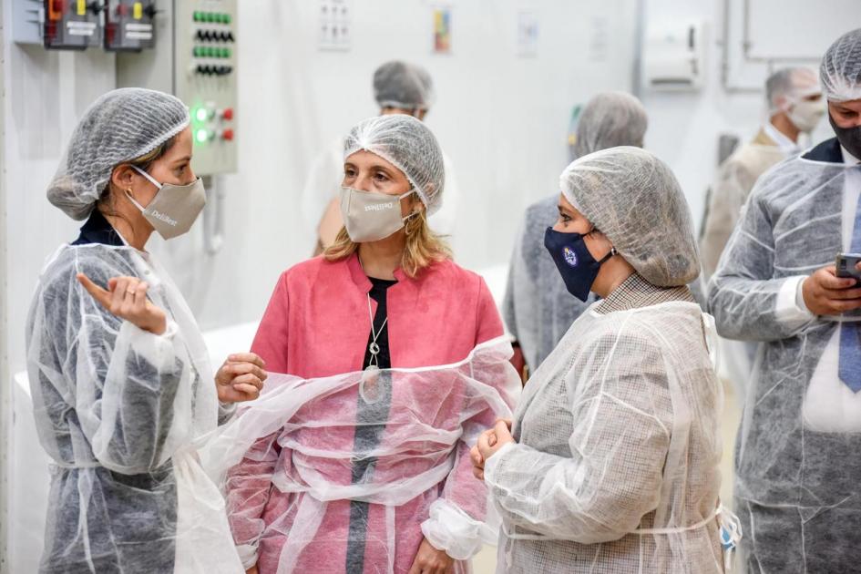 Directora nacional de Industrias, Susana Pecoy, en la inauguración de la planta de Delibest