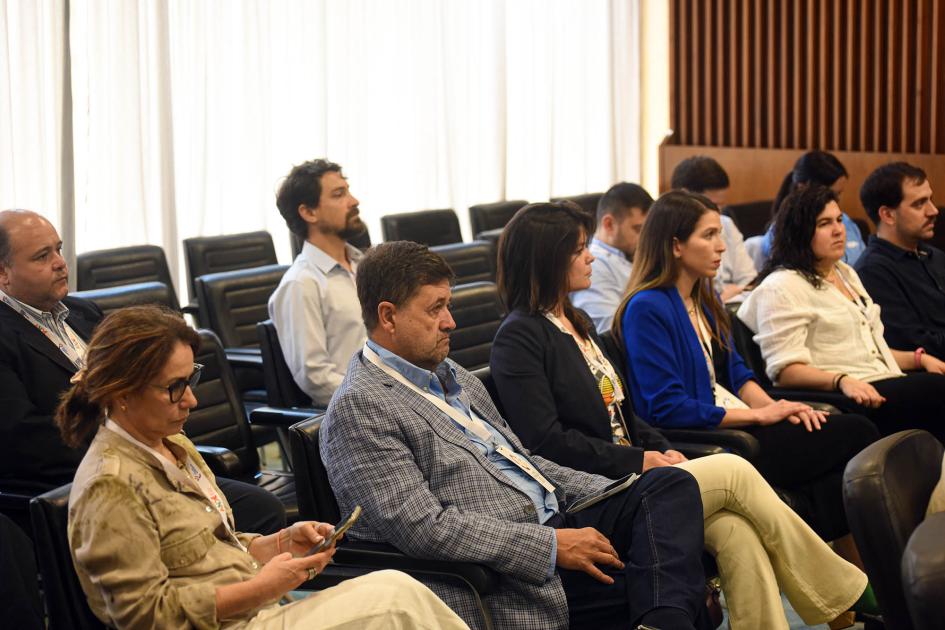 Asistentes Público asistente al evento, sentados