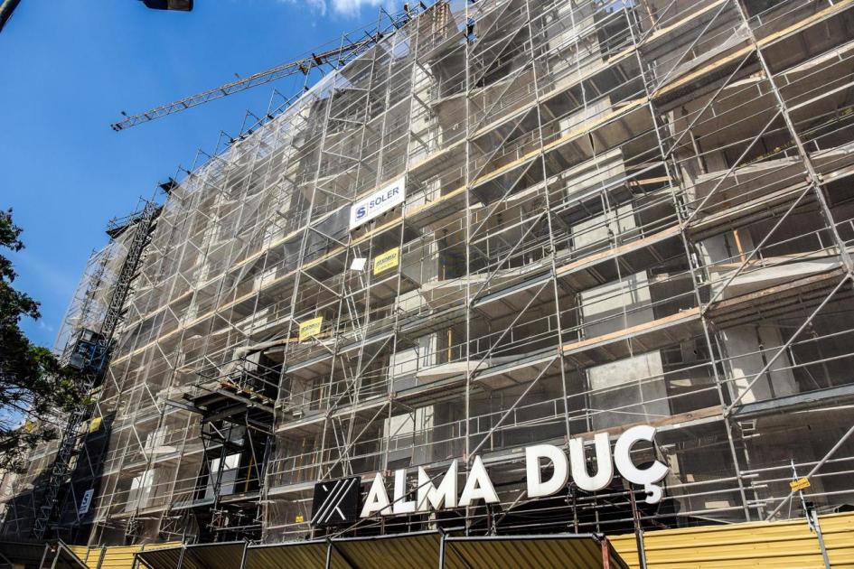 Construcción de uno de los edificios Alma en el Centro de Montevideo