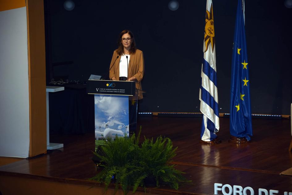 Ministra Elisa Facio Ministra Elisa Facio