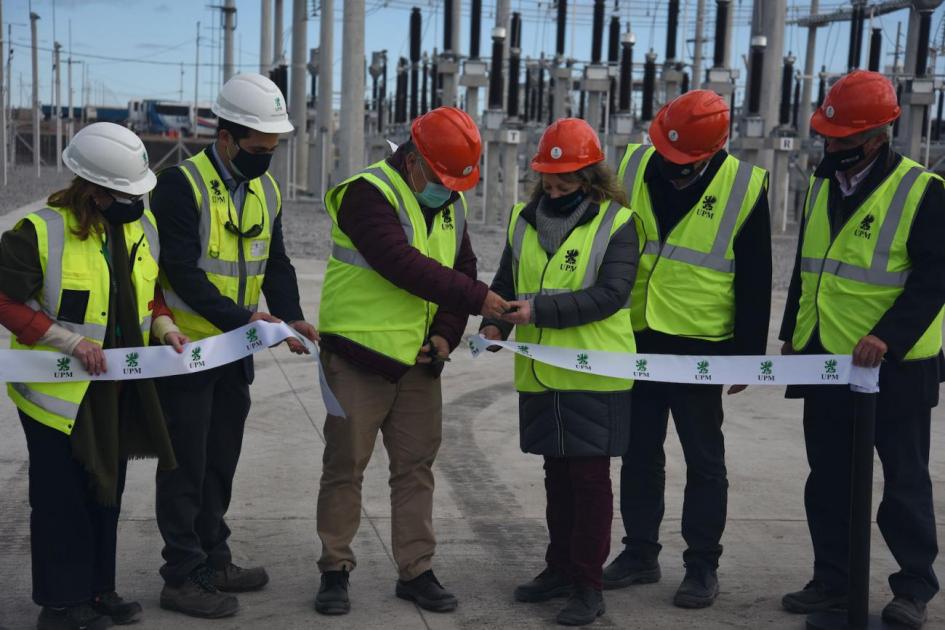 Corte de cinta de la inauguración de la interconexión eléctrica de UMP Paso de los Toros