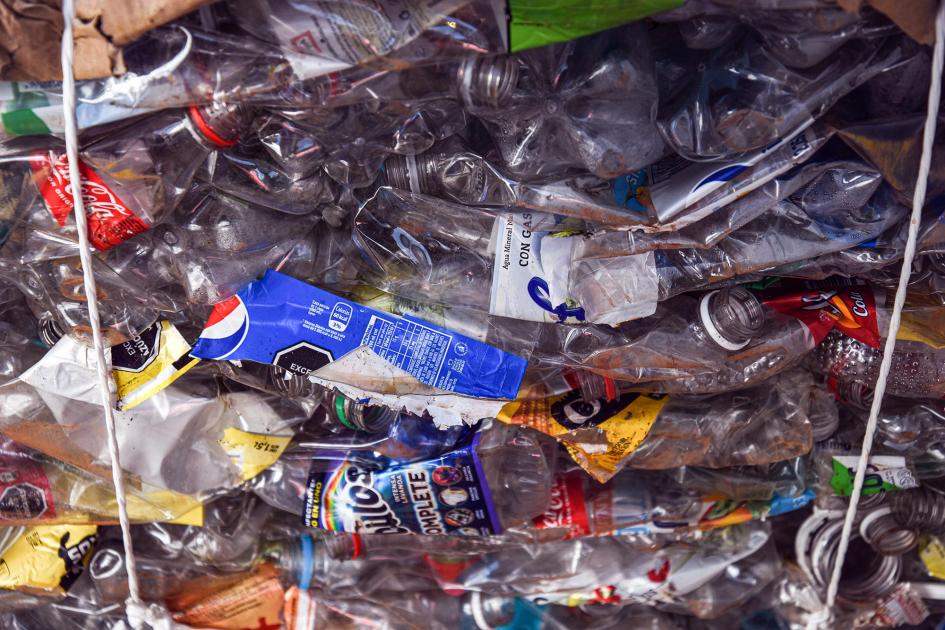 Envases plásticos reciclados
