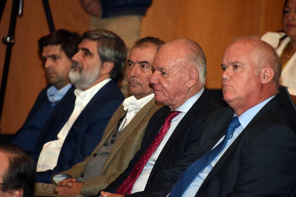El subsecretario Walter Verri participó del evento Público; son hombres y se ven autoridades