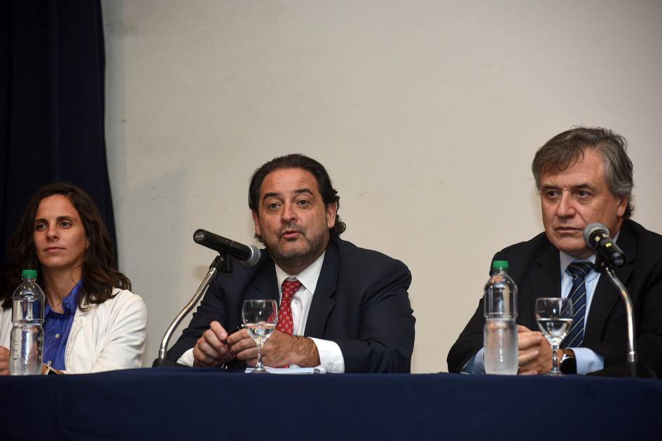 Andrés Rebolledo haciendo uso de la palabra Andrés Rebolledo haciendo uso de la palabra