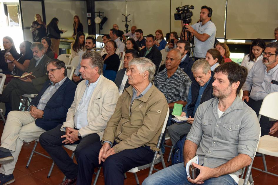 El evento contó con la participación de especialistas de ocho países latinoamericanos Público, sentado