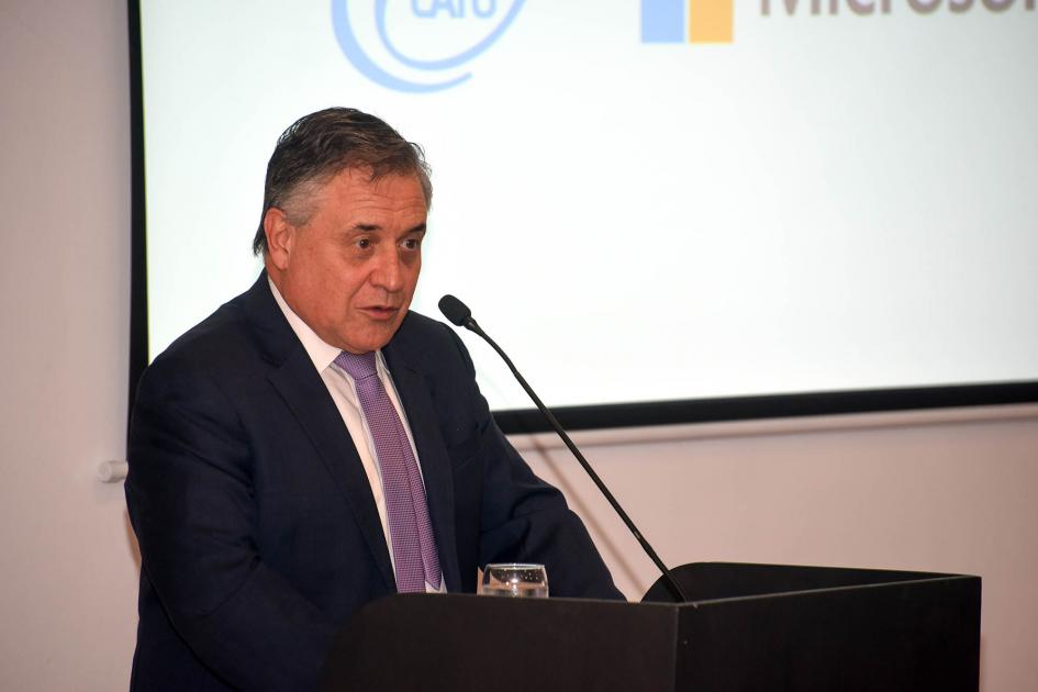Oratoria del ministro de Industria, Energía y Minería, Ing. Omar Paganini Ministro de Industria, Energía y Minería, Ing. Omar Paganini