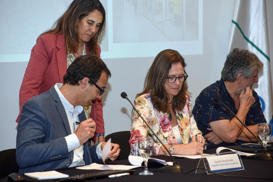 Se firma el acuerdo Firma del acuerdo