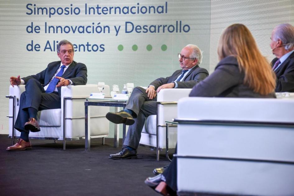 Habla el ministro de Ganaderia, Agricultura y Pesca, Fernando Mattos Habla el ministro de Ganaderia, Agricultura y Pesca, Fernando Mattos