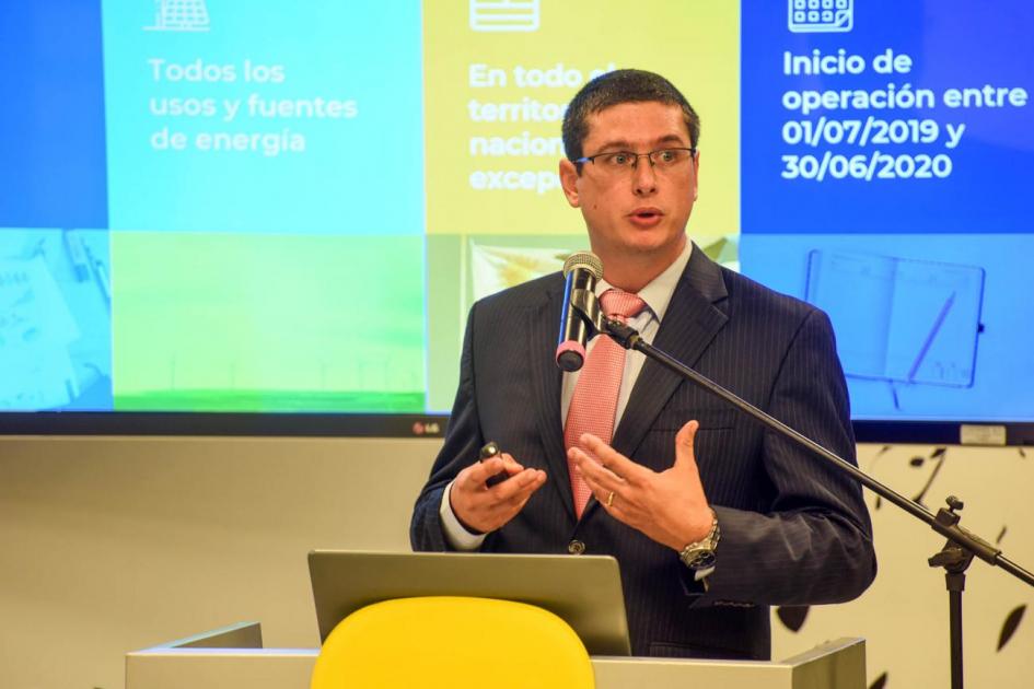 El coordinador de FUDAEE, Jorge Peña, explica qué son los CEE.
