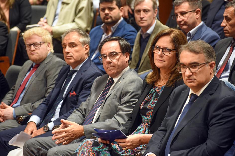 Público de la actividad Público de la actividad; en primera fila, la ministra Facio
