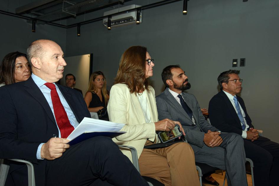 Berrizzi, Facio, Martínez y Riccheri, sentados en primera fila