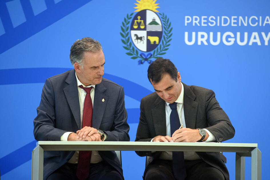 Yamandú Orsi y Arturo Díaz Tejeira Yamandú Orsi y Arturo Díaz Tejeira