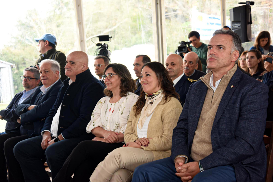 Presidente Orsi, ministra Cardona, presidenta de UTE, Cabrera y vicepresidente de UTE Bentancor