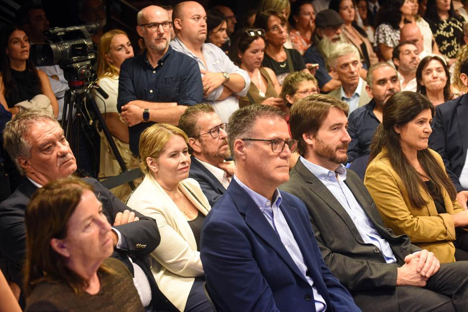 Directores del MIEM Directores del MIEM, sentados entre el público