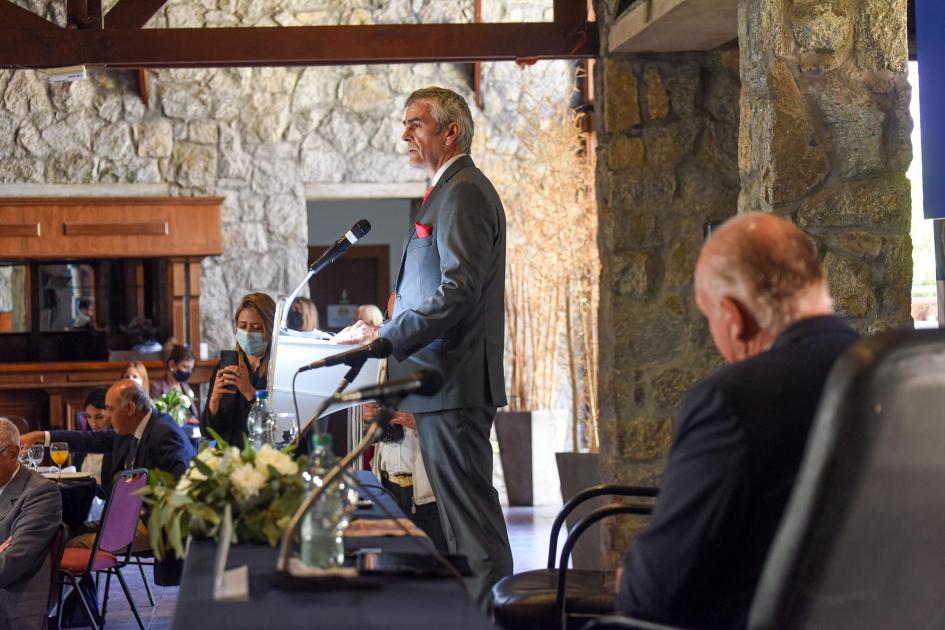 Exposición del presidente de la CIU, Alfredo Antía Habla el presidente de la CIU, Alfredo Antia, y lo escucha el ministro (I) Walter Verri