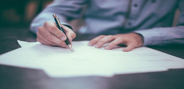 Firma de papeles Firma de papeles