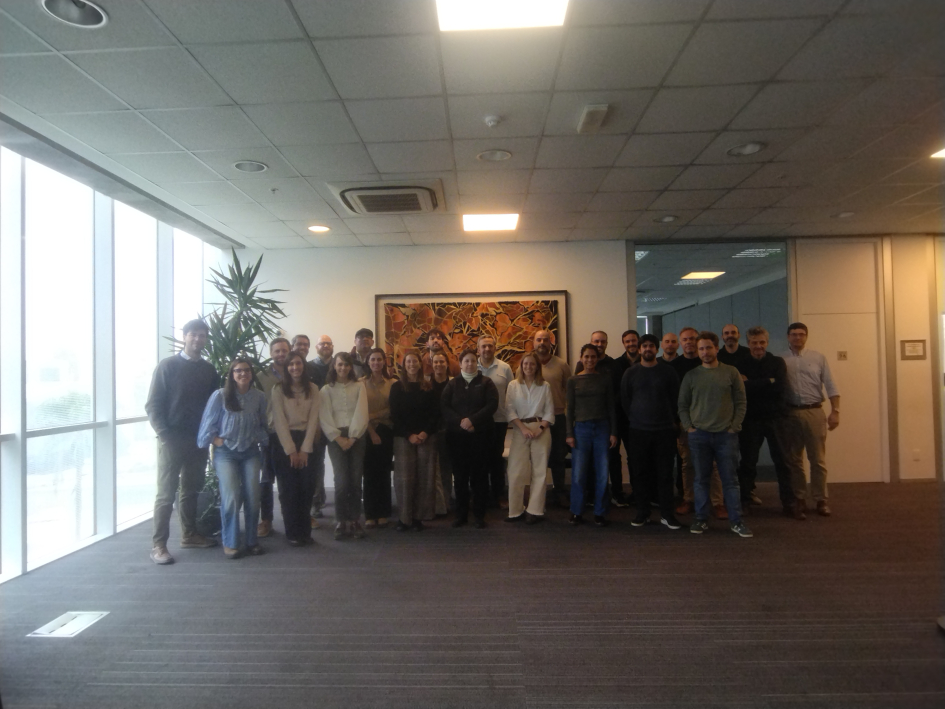 Foto grupal de los participantes en el curso de actualización IPMVP Foto grupal de las y los participantes del curso de actualización sobre el Protocolo Internacional d