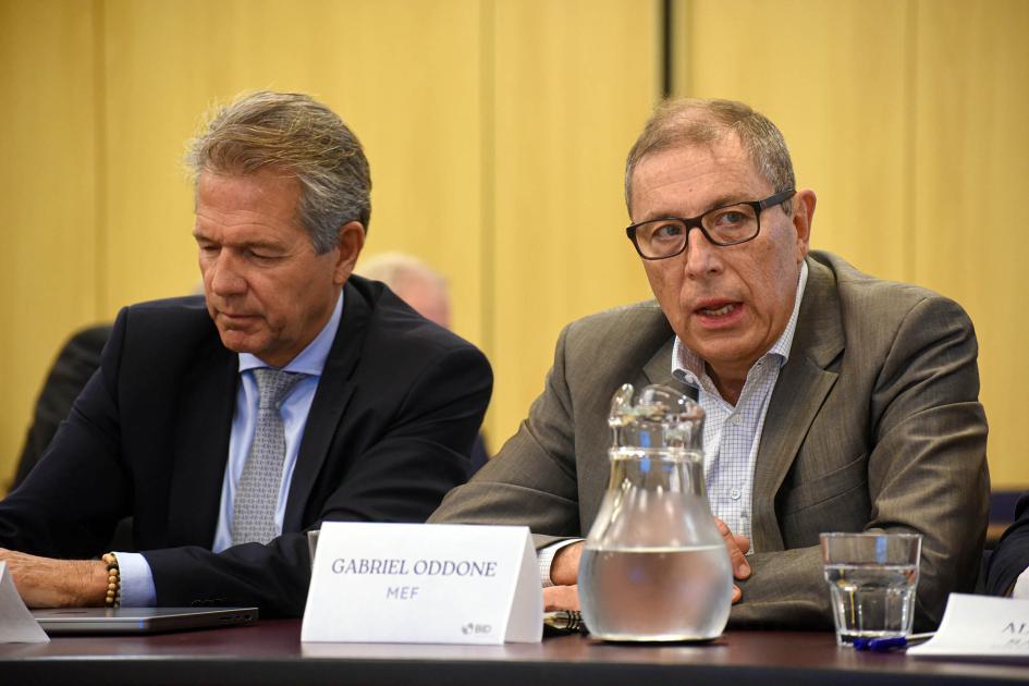 Ministro Gabriel Odonne Odonne habla junto a Ros, del BID