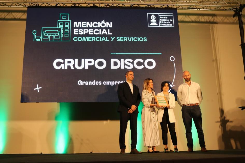 Foto del Premio Nacional de Eficiencia Energética Grupo de personas