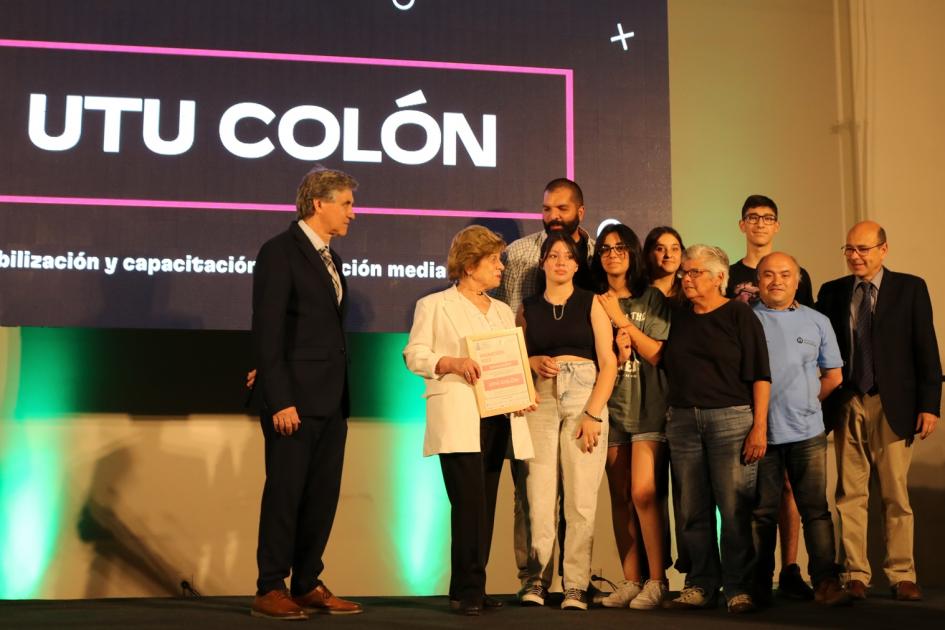 Foto del Premio Nacional de Eficiencia Energética Grupo de personas