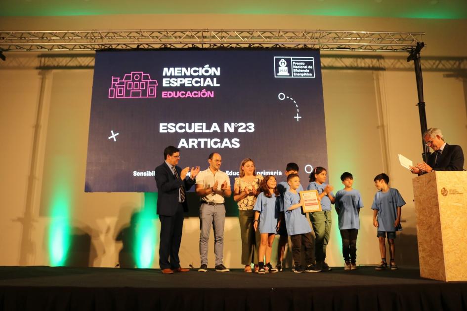 Foto del Premio Nacional de Eficiencia Energética Grupo de personas
