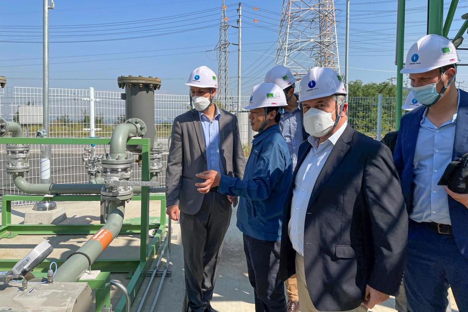 Omar Paganini en la visita a la planta de hidrógeno de KoGas en Corea del Sur. Omar Paganini en la visita a la planta de hidrógeno de KoGas en Corea del Sur.