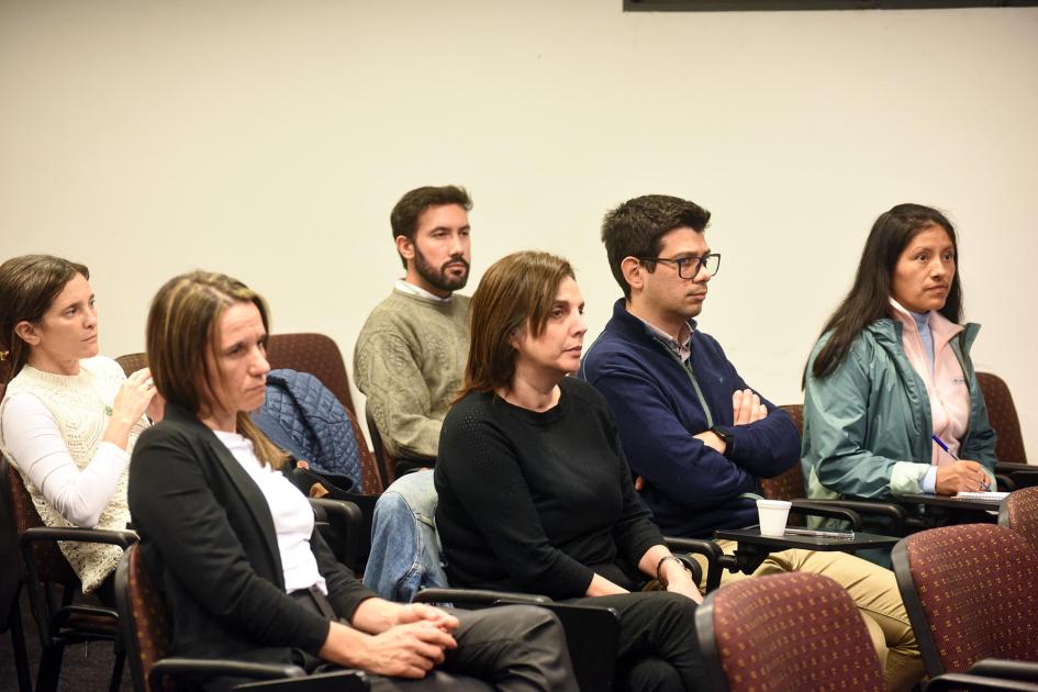 Profesionales de la ARNR Profesionales de la ARNR, sentados